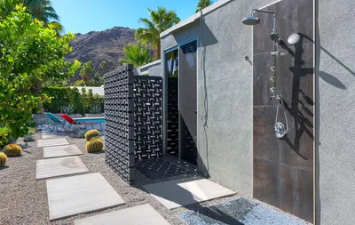 Дачный туалет своими руками: 25 стильных кабинок, которые не испортят  дачный пейзаж — Roomble.com