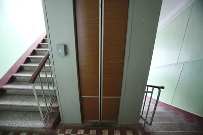 Правила безопасности в лифте для детей и взрослых