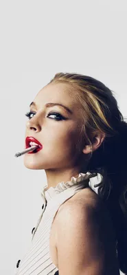 iPhoneXpapers - hc39-линдси-лохан-курящие губы-сексуальная-актриса-знаменитость