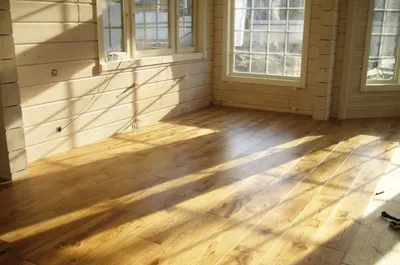 Почему нельзя стелить линолеум на деревянный пол в частном доме? | Дизайн  Интерьера | Дзен