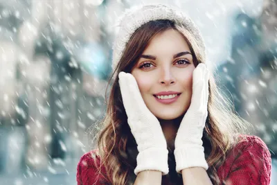 Покраснения на лице: как от них избавиться зимой | Vogue Russia