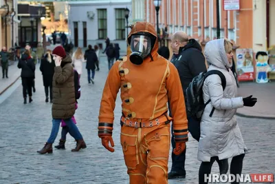 Люди В Противогазах — стоковые фотографии и другие картинки 20-29 лет -  20-29 лет, Аварии и катастрофы, Автоматизированное производство - iStock