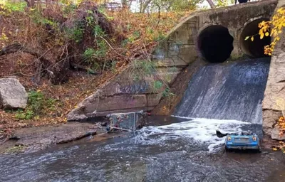 В Краснодаре водитель «скорой» спас детей, провалившихся в канализационный  люк – Коммерсантъ Краснодар