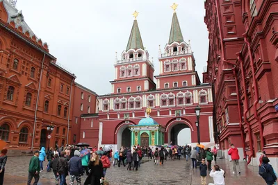 Пешеходная экскурсия по Красной площади и Александровскому саду в Москве –  «Незабываемая Москва»