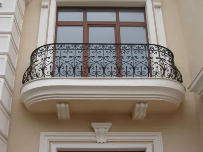 Застекленный балкон в частном доме - 64 фото