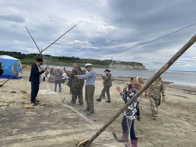 Купить \"Ловись, рыбка, большая и маленька!\" В.Г.Высокосов в интернет  магазине GESBES. Характеристики, цена | 11755. Адрес Московское ш., 137А,  Орёл, Орловская обл., Россия, 302025