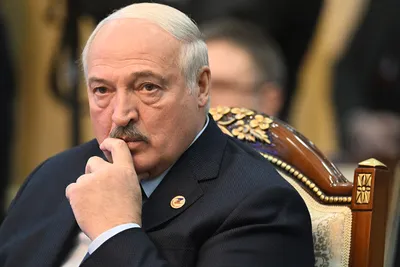 СМИ: Лукашенко приехал в президентскую клинику. Несколько дней его не было  на публике