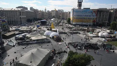 Майдан сейчас — это палатки, в которых живут люди с тяжелейшей  психотравмой\" – Коммерсантъ FM – Коммерсантъ