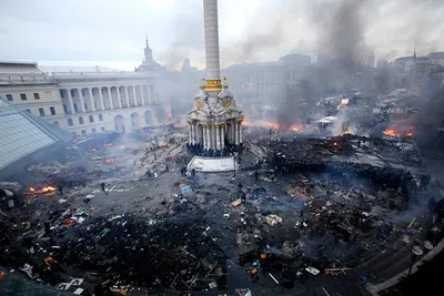 Майдан Незалежности в Киеве в 20 столетии показали на фото | РБК Украина
