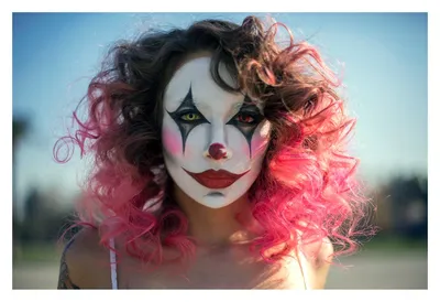 Фотография клоуна с ярким макияжем на любой вкус