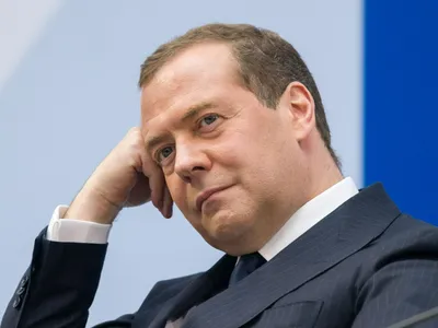 Дмитрий Медведев призвал все общественные и политические силы объединиться  для достижения целей СВО