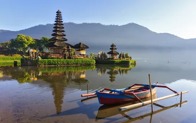 Самые интересные места, чтобы видеть и посетить на острове Бали В  индонезии. Парк Бали Kencana Wisnu Garuda культурный Стоковое Изображение -  изображение насчитывающей зодчества, индусско: 204129551