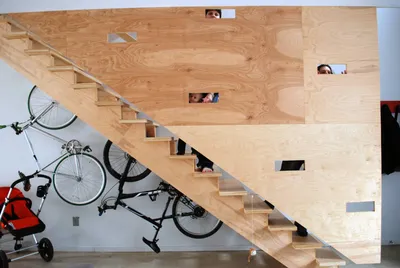 Как использовать пространство под лестницей - 80+ Фото интерьеров