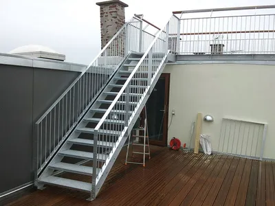 Изготовление лестниц на металлокаркасе в Туле: фото, стоимость.Тульский  Центр Лестниц