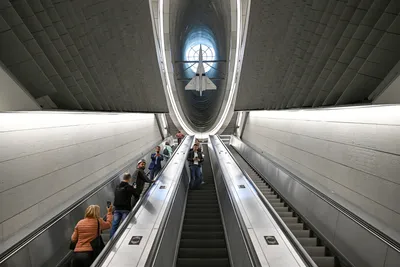 Президент Узбекистана проехался по новому участку надземного метро. Фото –  Новости Узбекистана – Газета.uz