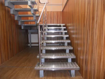 Межэтажные лестницы в Краснодаре | Цена на межэтажные лестницы