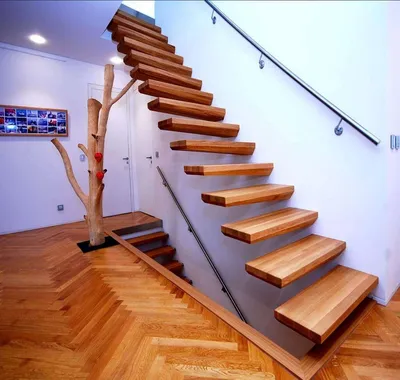 Межэтажные лестницы деревянные в дом: купить готовые или заказать  изготовление в Москве и Серпухове