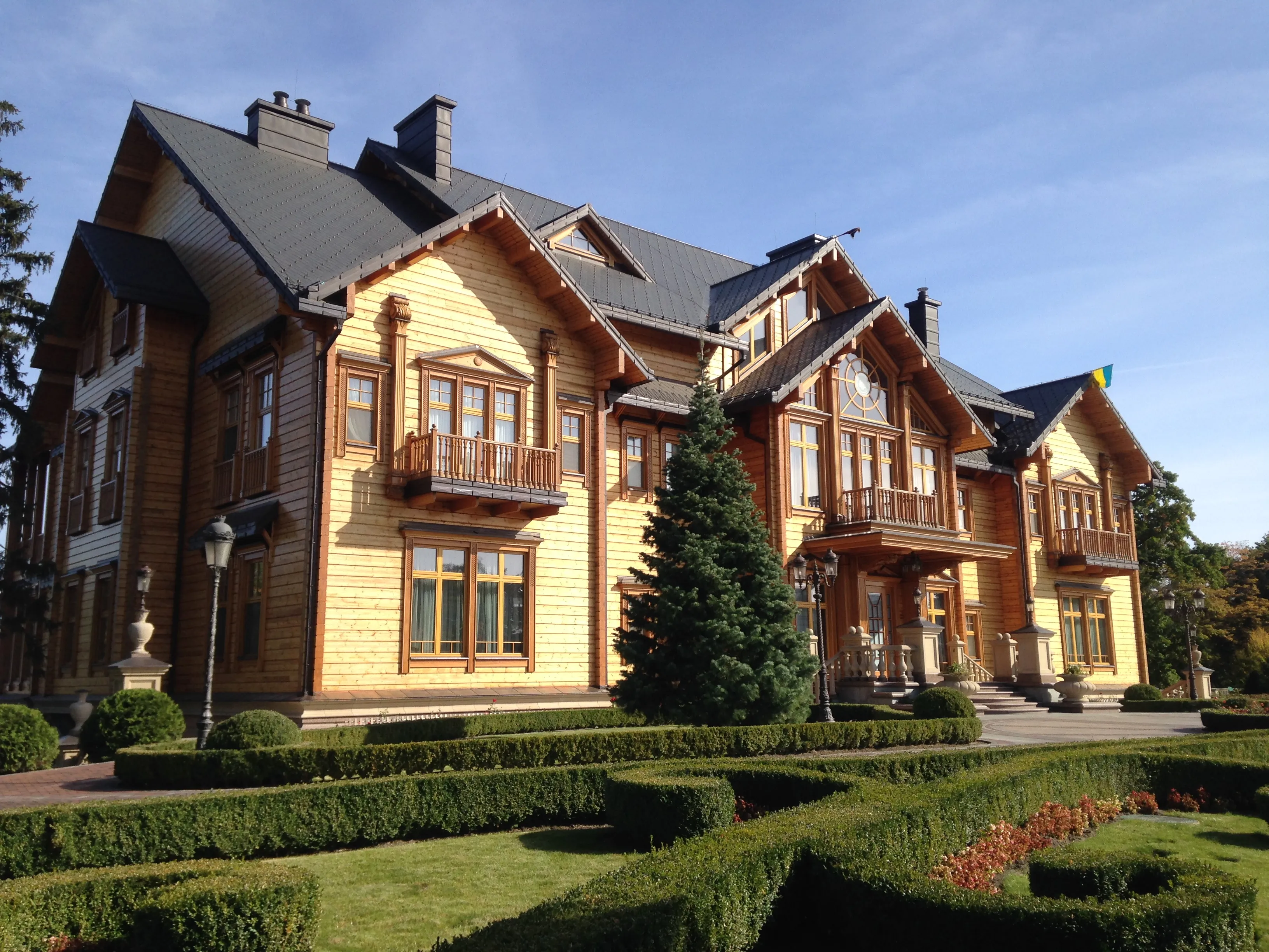 Резиденция Януковича в Межигорье, Украина. — TravelBlog Baltic Резиденция Януковича в Межигорье, Украина. — TravelBlog Baltic