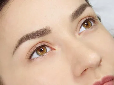 Межресничный татуаж глаз: фото для использования в рекламной кампании
