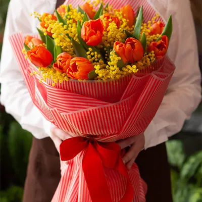 15 тюльпанов с мимозой букеты с доставкой по Москве. Цена: 3300 руб в  интернет-магазине Centre-flower.ru