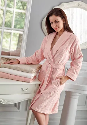 Красивые платье халаты для дома 💕 Размеры: 42/44/46/48 Материал: велюр  Цена: 6.500тг розничная Оптом: 4.500тг Доставка по всему городу … |  Instagram