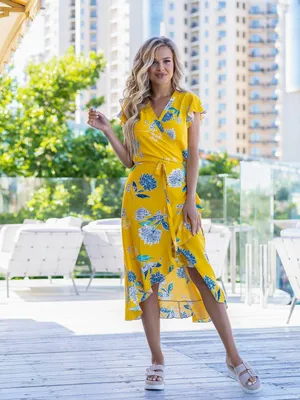 Красивые платье халаты для дома 💕 Размеры: 42/44/46/48 Материал: велюр  Цена: 6.500тг розничная Оптом: 4.500тг Доставка по всему городу … |  Instagram