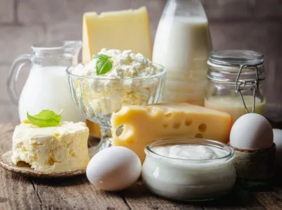 Лучшие из лучших: 6 самых полезных молочных продуктов, которые стоит  включить в свой рацион | MARIECLAIRE