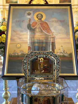 Мощи святого Александра Невского помещены в историческую раку