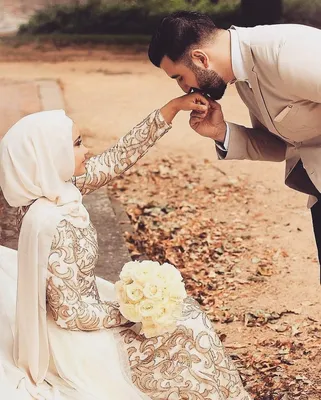 Фото пара влюбленных мусульманская пара в любви иллюстрация | Премиум Фото