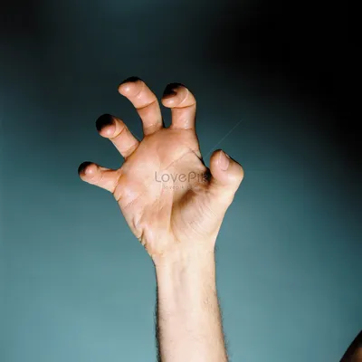 Картинка мужской руки в движении