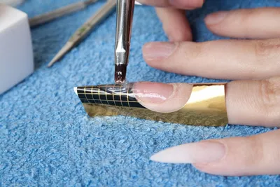 Наращивание ногтей гелем в домашних условиях: пошаговая инструкция для  начинающих с фото