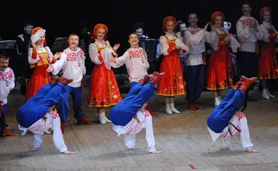 Народный танец | МБОУ ДО «ЦТРиГО»