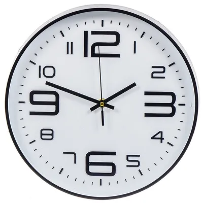 Купить Настенные часы Orologios 04 треугольной формы с зеленой заливкой в |  Loftmarket