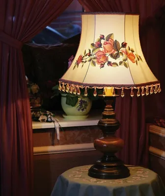 Дизайнерские настольные лампы - купить дизайнерскую настольную лампу в  Москве, цена, фото, каталог