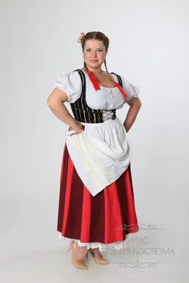 Европейский женский народный костюм в аренду в Москве