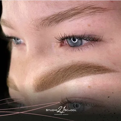 Красивые брови с натуральным татуажем: лучшие фотографии