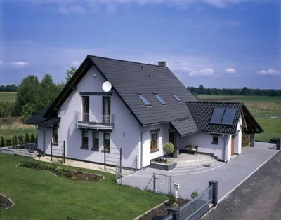 Красивые двускатные крыши частных домов