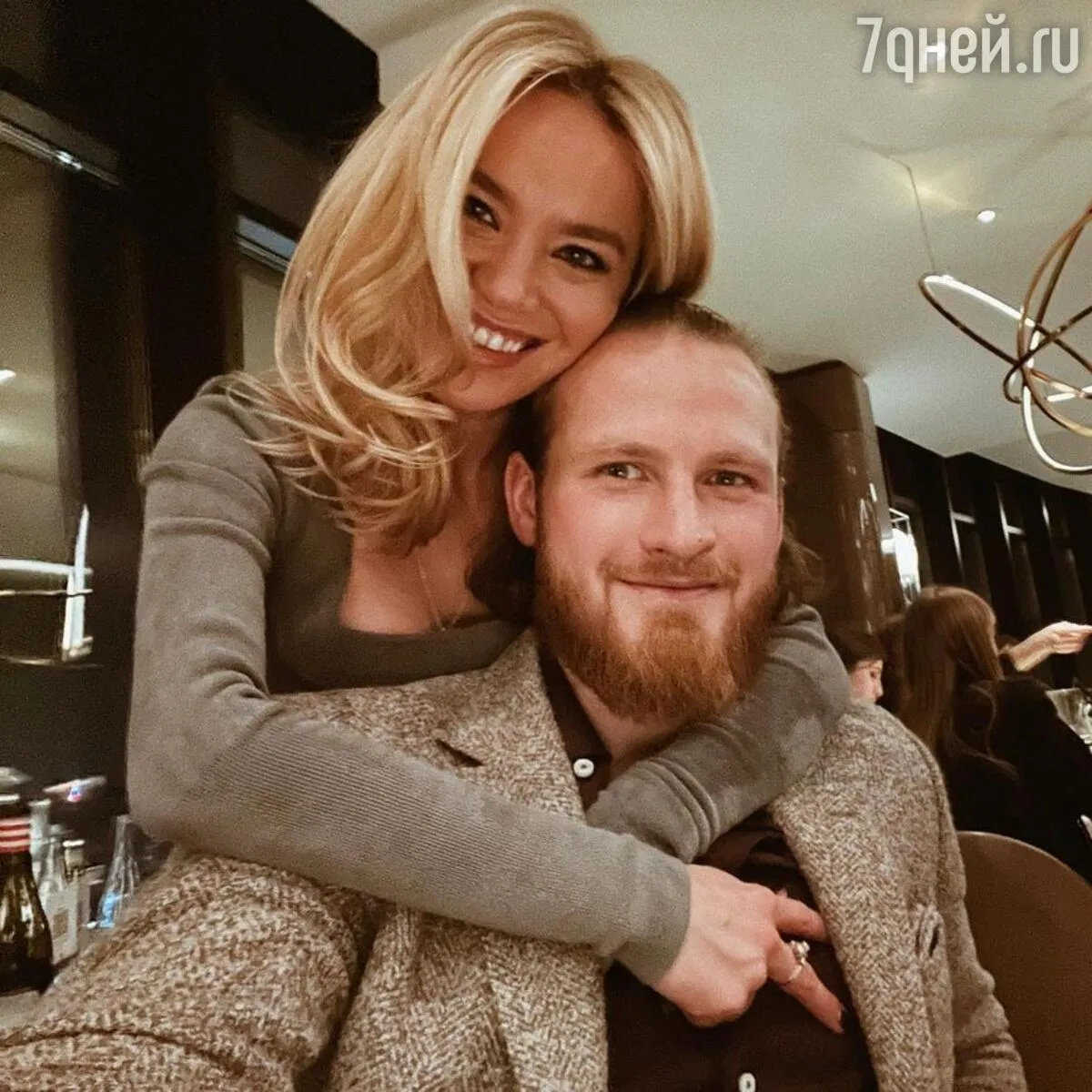 Наталия Власова Дима Билан VOLEV - ОНА ЛЮБИЛА МУЗЫКУ / Репортаж с площадки! - YouTube Наталия Власова Дима Билан VOLEV - ОНА ЛЮБИЛА МУЗЫКУ / Репортаж с площадки! - YouTube