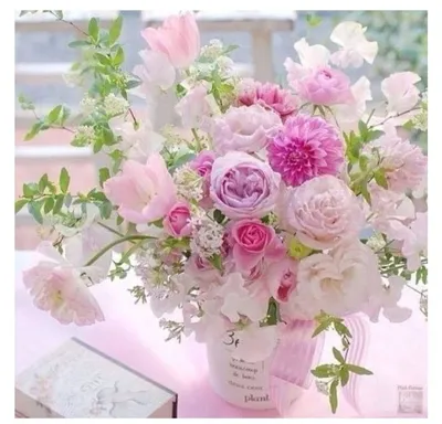 Цветы в коробке “Нежный Pink” в интернет-магазине Ярмарка Мастеров по цене  14000 ₽ – F2O9HBY | Букеты, Москва - доставка по России
