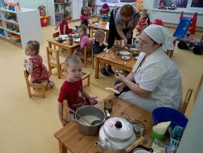 Сколько зарабатывают няни в детском саду и на дому - все последние новости  на сегодня