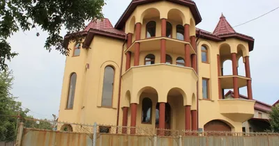 Как выглядит самое богатое село Украины: каждый дом – дворец –  Prozoro.net.ua