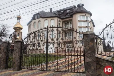 Богатейшее село в Украине, где нет ни одного 1-этажного дома