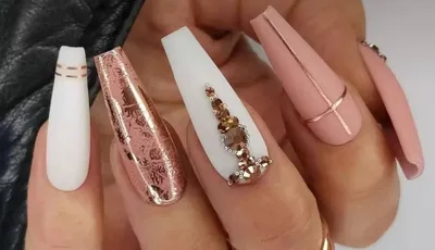 Красивые ногти со стразами - 20Nails