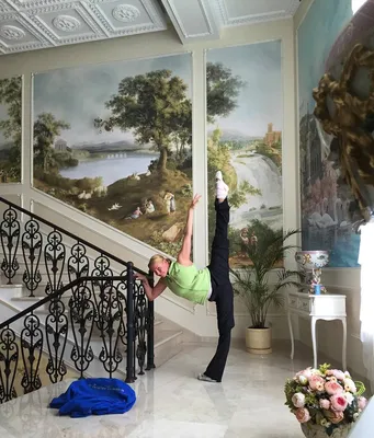 Анастасия Волочкова покажет свой дом изнутри в новом клипе