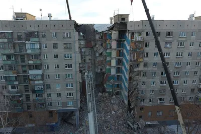Главной версией взрыва в жилом доме в Магнитогорске остается утечка газа -  Ведомости