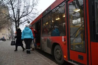 С табличкой «Дети»: как обстоят дела в России со школьными автобусами? —  Авторевю