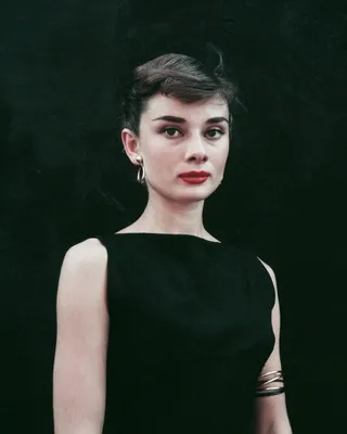 10 Audrey Hepburn Hairstyles That Are Timelessly Chic