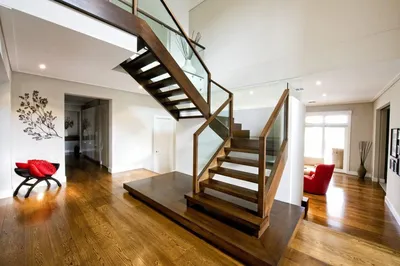 Красивые Лестницы На Второй Этаж: 290+ (Фото) Вариантов Для Дома | Дом,  Дизайнерские гостиные, Идеи домашнего декора
