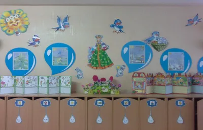 Оформление коридора в детском саду к 8 марта. | Детские поделки, Детский сад  творчество, Школьные украшения