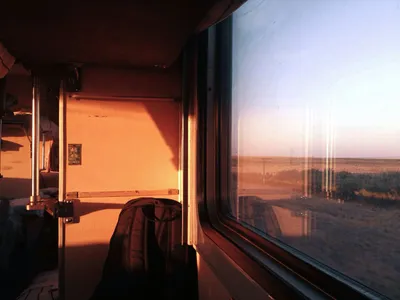 Поезд , путешествие , вид из окна , вагон , купе | Путешествие на поезде,  Поездка на поезде, Путешествия
